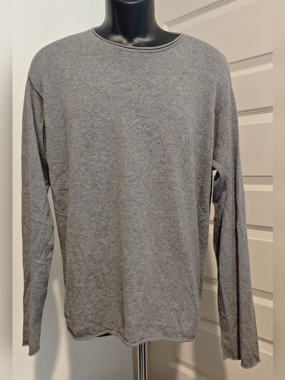 DKNY Men's Cotton Long-Sleeve Crewneck Pullover Gray Size Medium